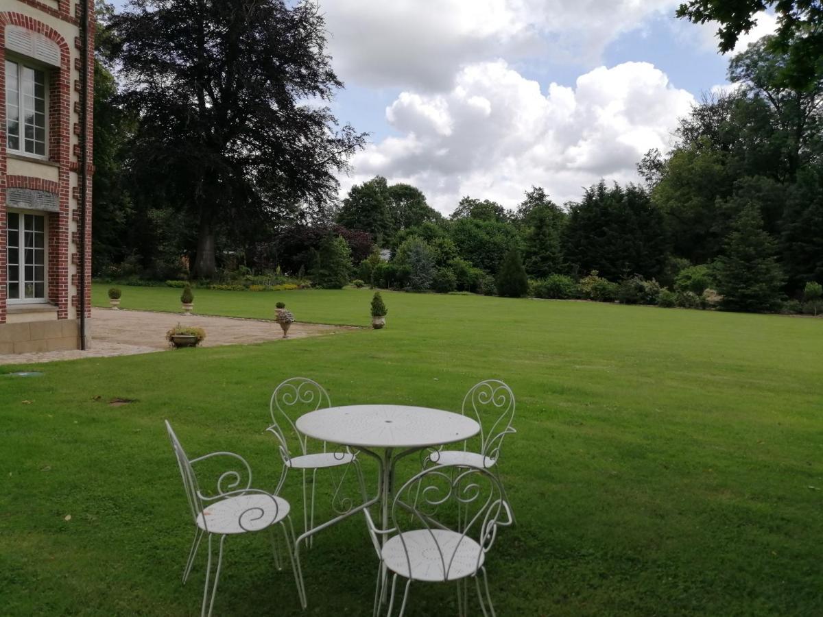 Appartement Édouard André dans château XIX ème Bracquetuit Esterno foto